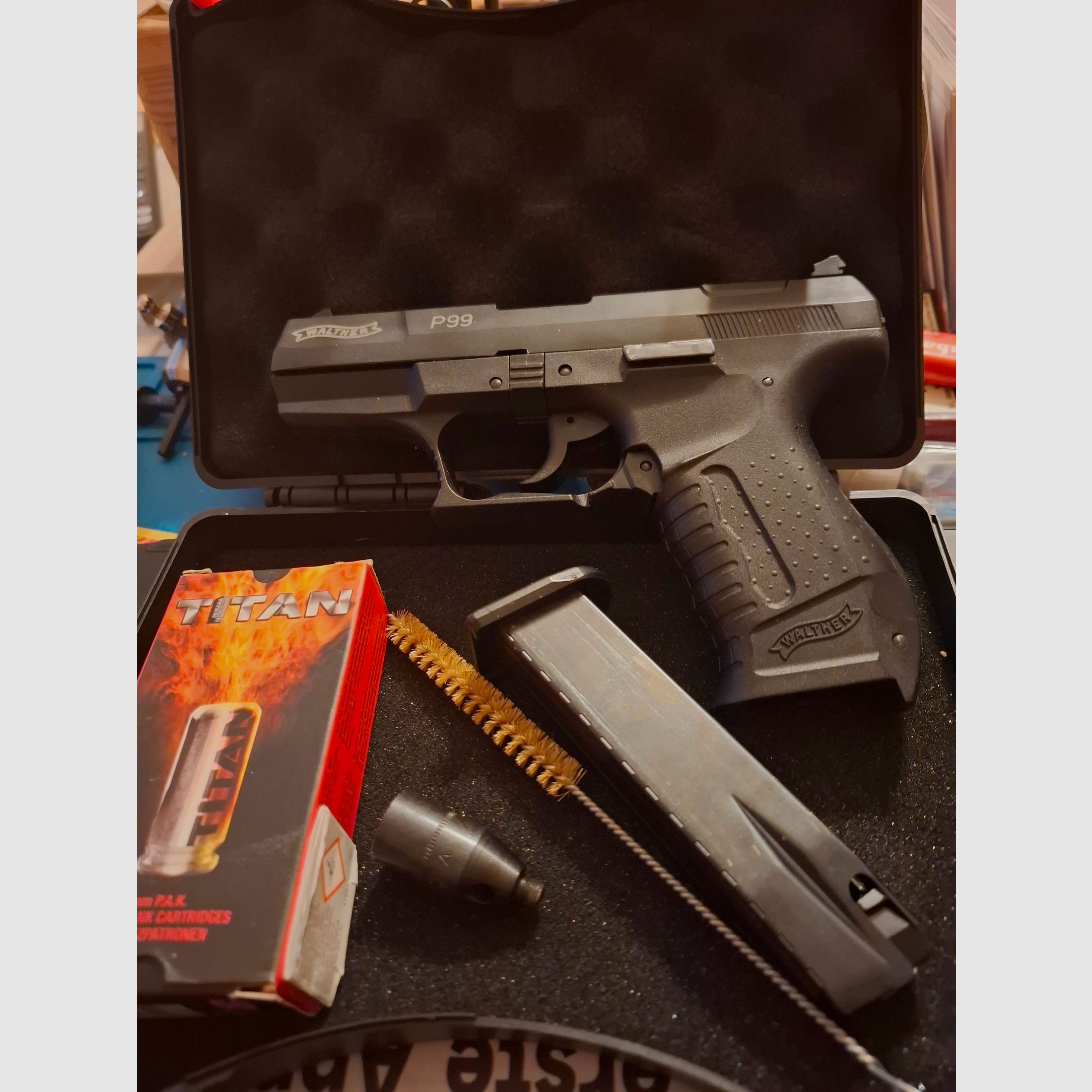 Walther P99 PTB 637 9mm P.A.K. met munitie