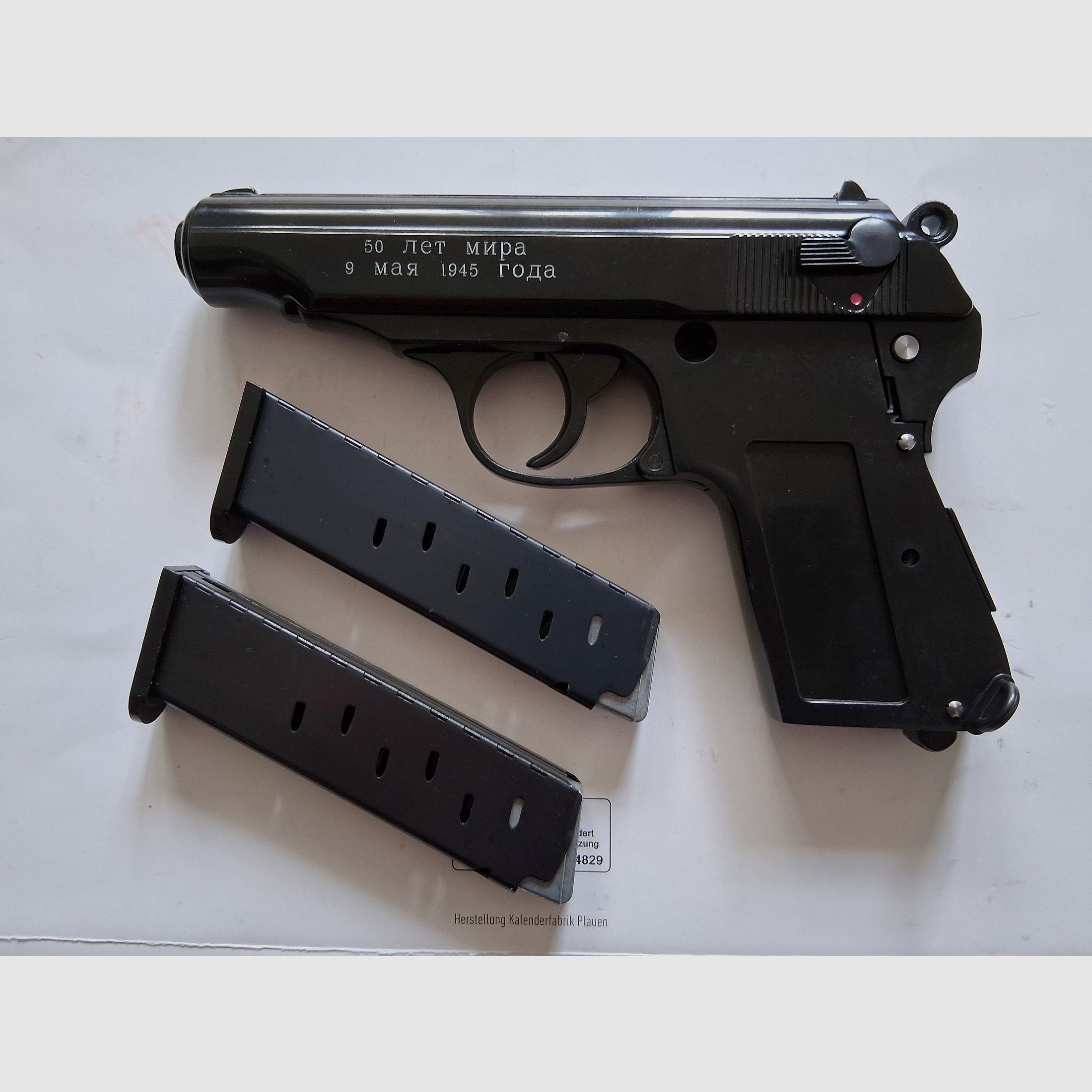 Reck Umarex Mod. Pobeda (Makarov) Cal. 9 mm P.A.K., wooden grips, spare magazine, (like new)