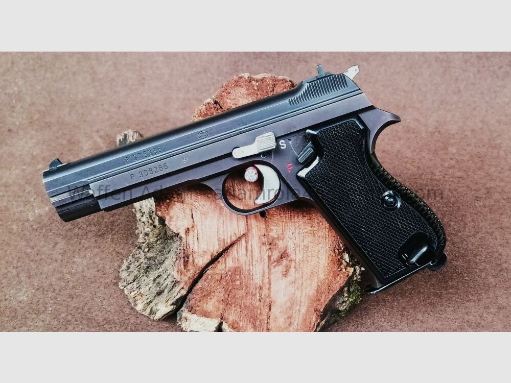 Swiss Industrial Company SIG 210