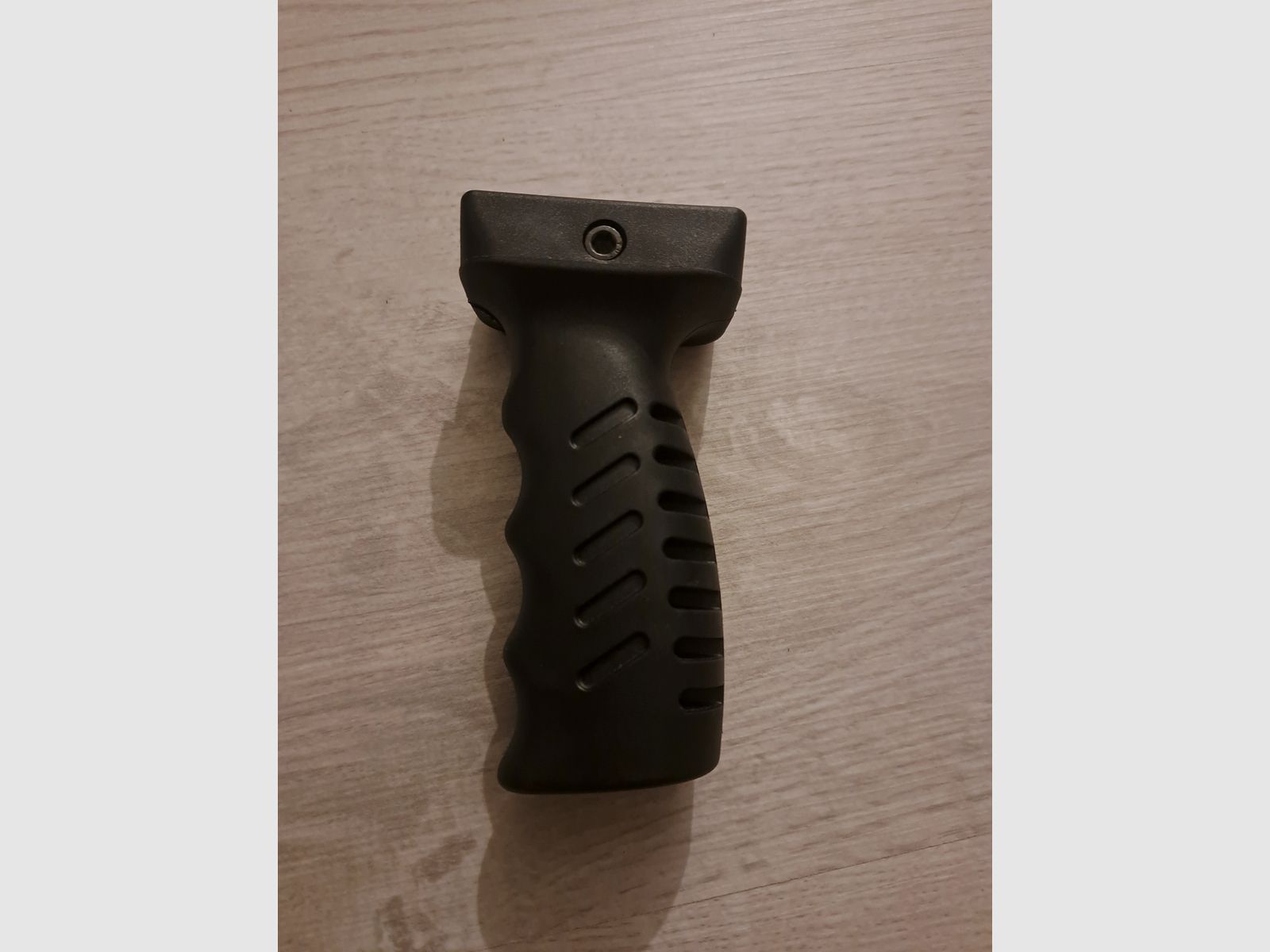 Picatinny front grip