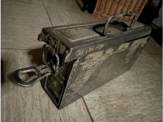 Small elongated ammunition box Bw box ammunition Bundeswehr 8.5cm x 17cm x 36cm