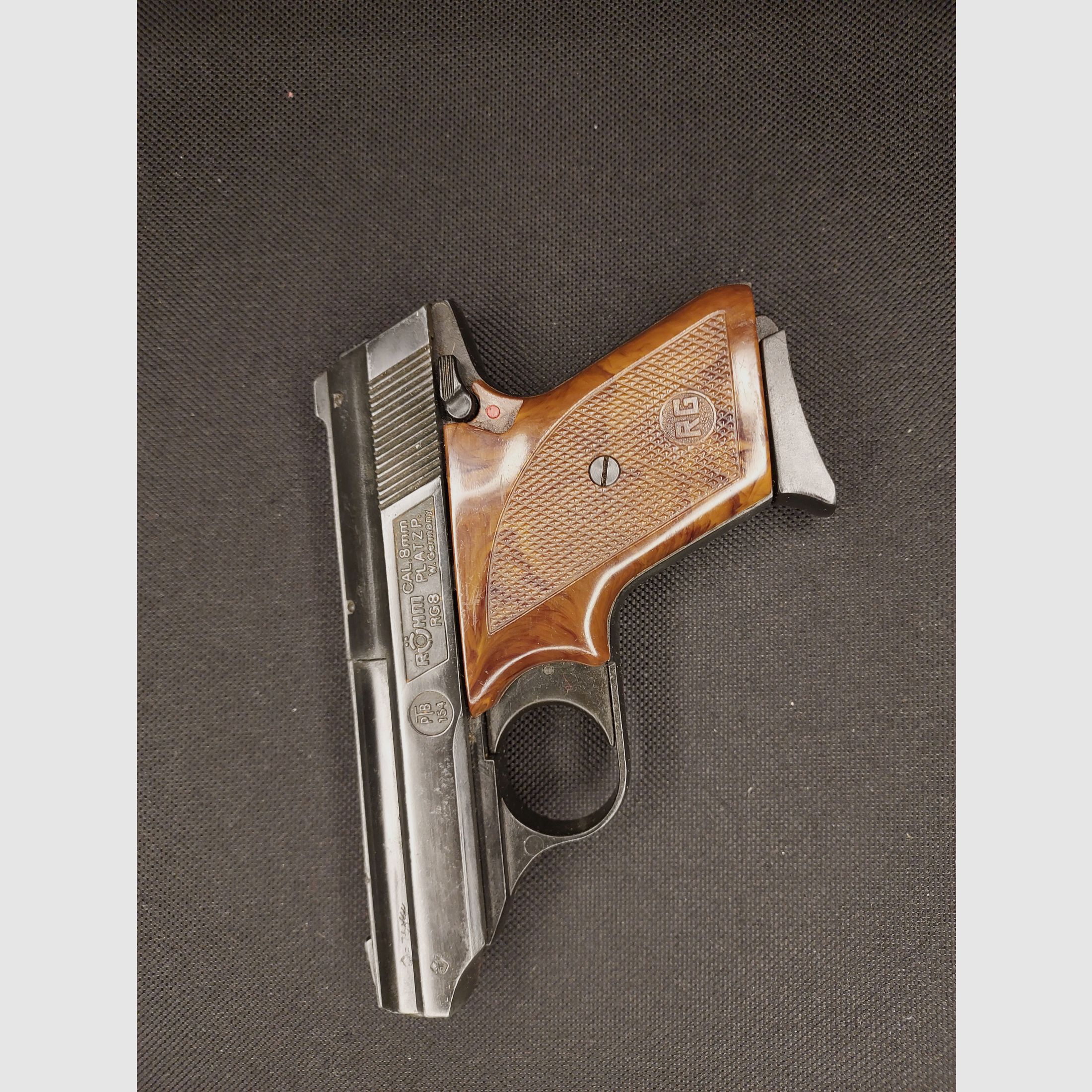 Röhm RG8 (RG 8) Schreckschuss Pistole Kal. 8mm OVP (PTB 154) SELTEN!