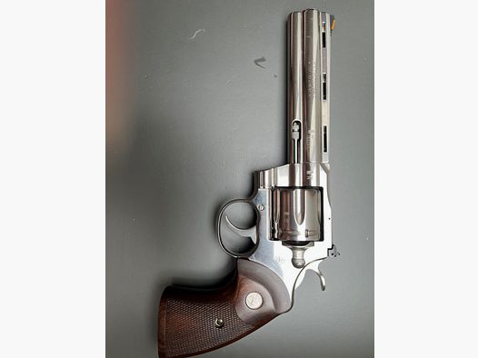 Colt Python en .357mag., 6