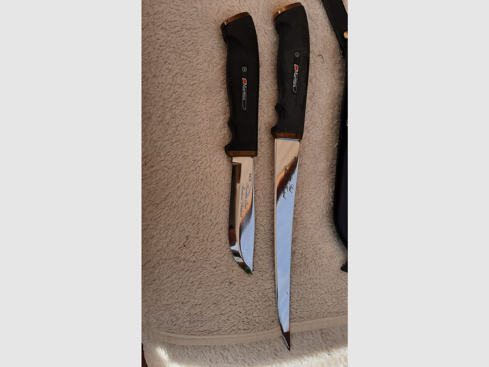Klassisches Martini Messerset - Jagdmesser plus Filetiermesser INOX - komplett ausgerüstet.