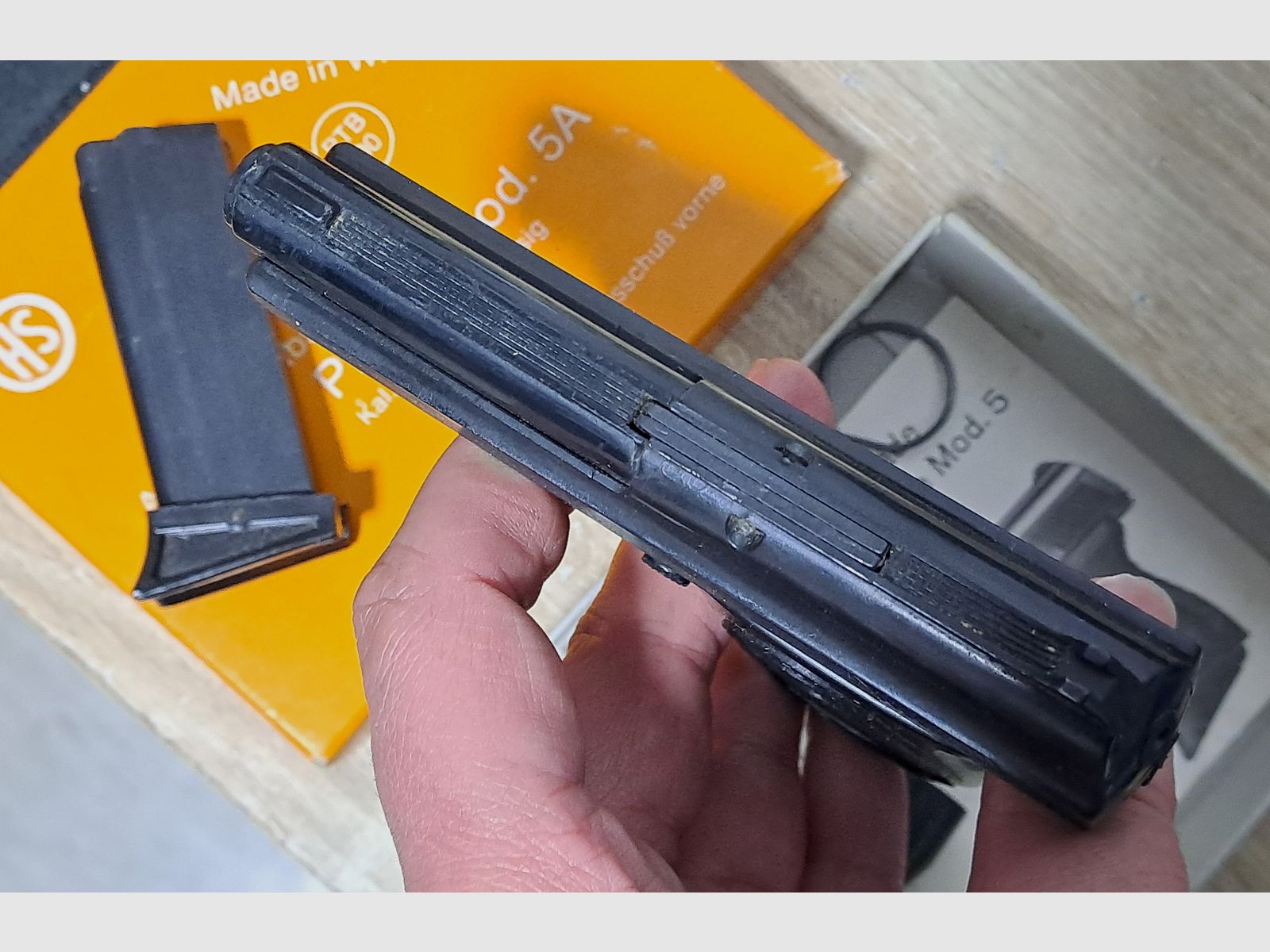 HS Mod.5 im Kal. 8 mm Knall/ PTB 100/2 mit Verpackung!