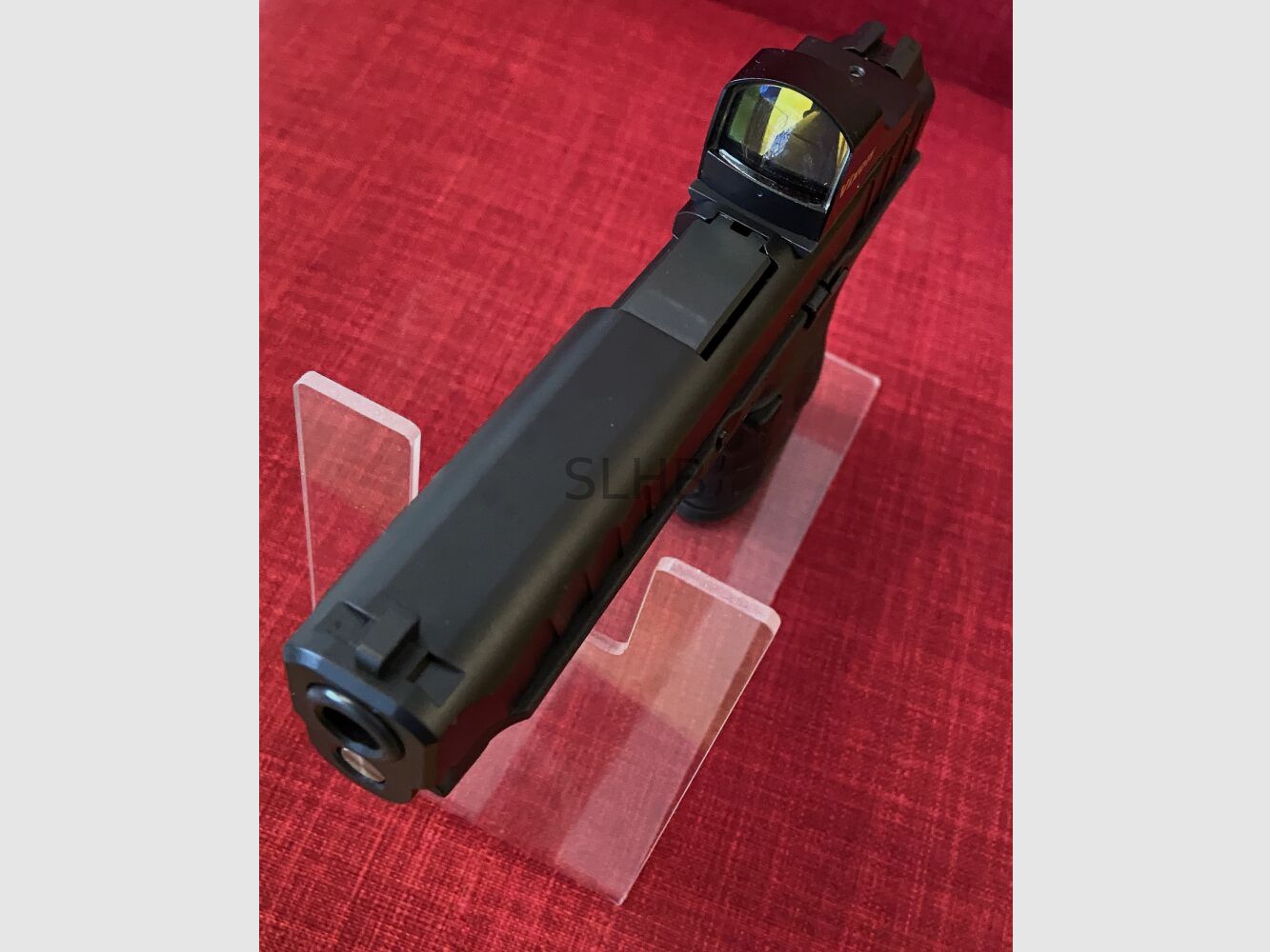 Stoeger (Beretta) STOEGER STR-9 (pronto per ottica) in bundle con VIXEN RED DOT