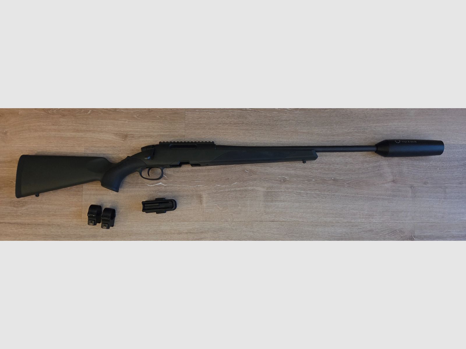 Steyr SM12 Cal. 308win met Freyr & Devik geluiddemper en EAW montageringen, afbeelding 1 van 5