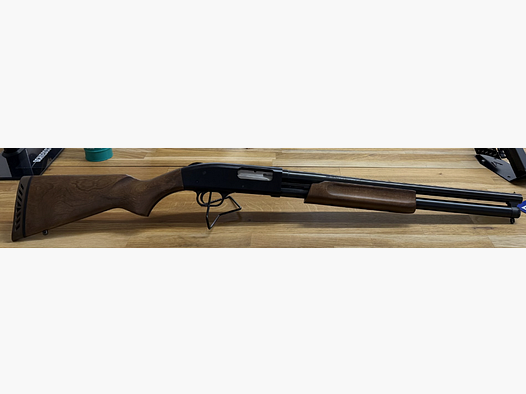 Mossberg – Pumpflinte / 500A / 6-Sch / Walnussholz / Kal. 12/76 / OCC