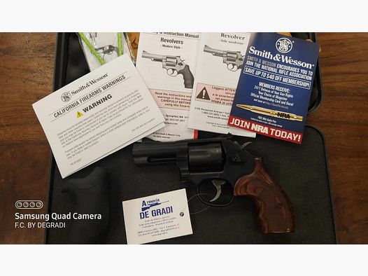 SMITH & WESSON 19 CARRY COMP 357 MAG.