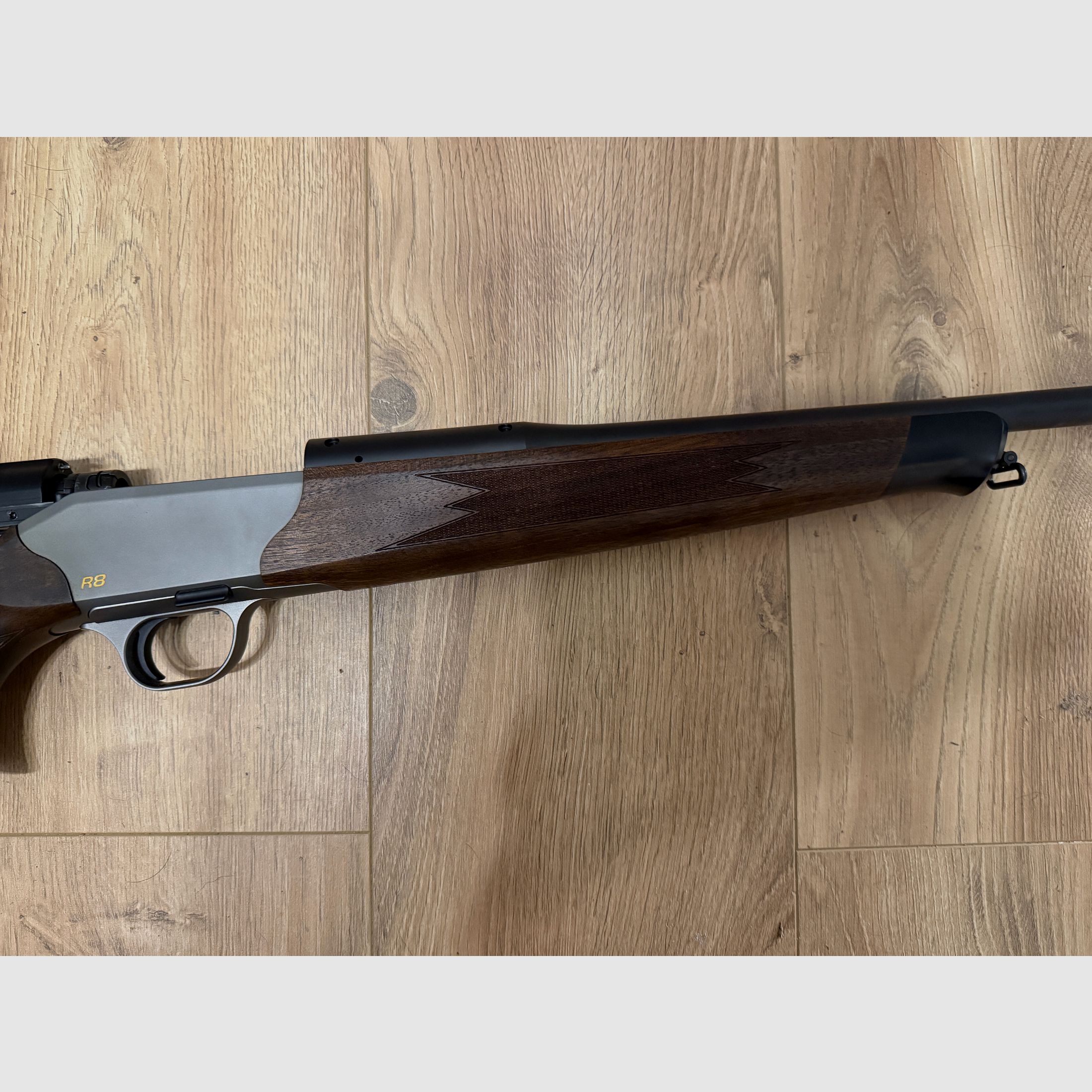 Blaser R8 Standard mit Holzschaft 8x57 IS Mündungsgewinde M15x1