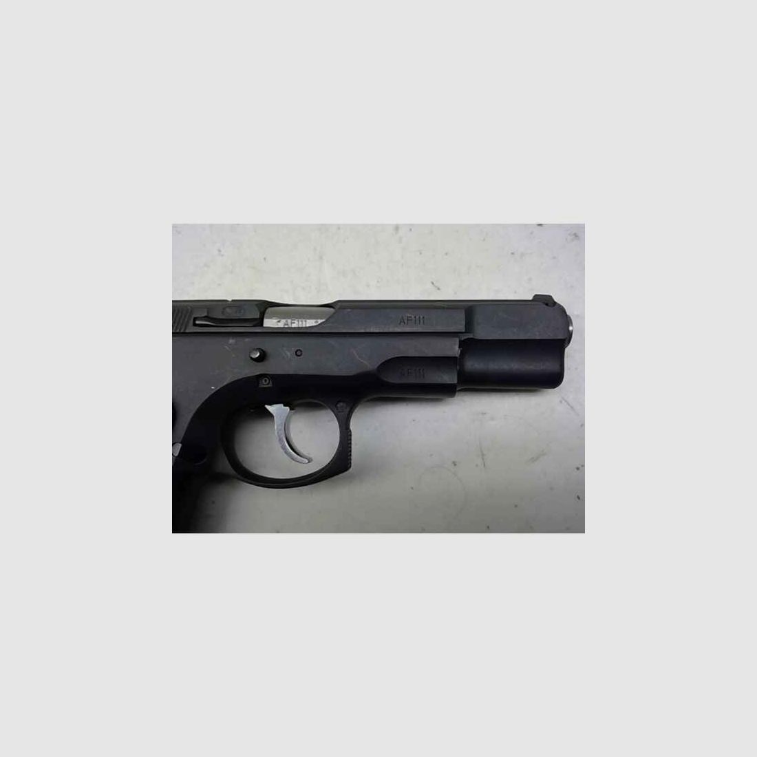Pistole Brünner CZ 75B Kal.9mm Luger gebraucht