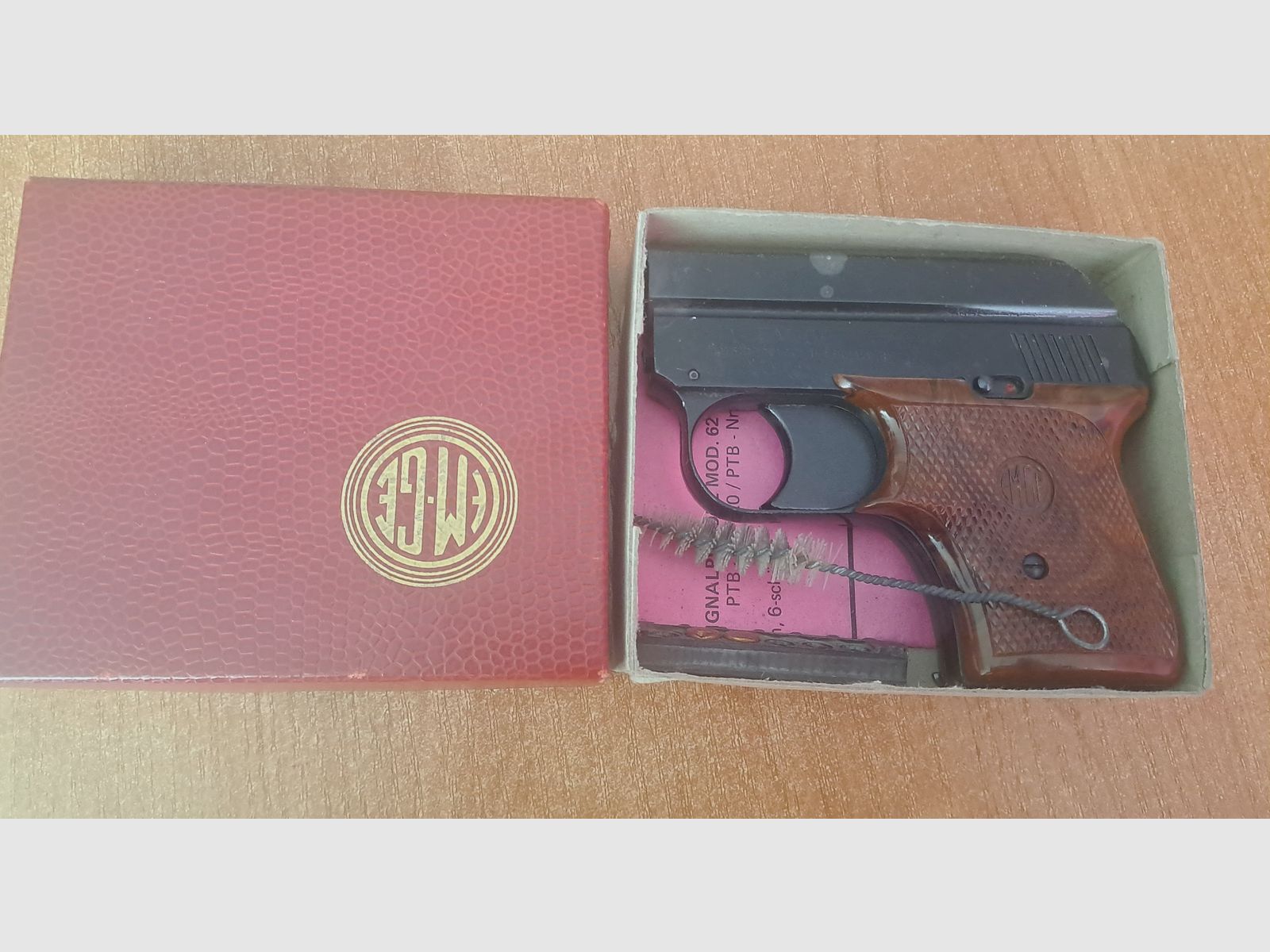 EM-GE Mod. 63 Cal. 6 mm Flobert/ PTB 6 con cargador de repuesto en caja original!