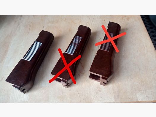 Originele onder AK handbescherming van het fijnste Oost-Duitse Bakeliet in uitstekende staat DDR / NVA // AK74 AKM MPi-Km MPi-74nk AK47