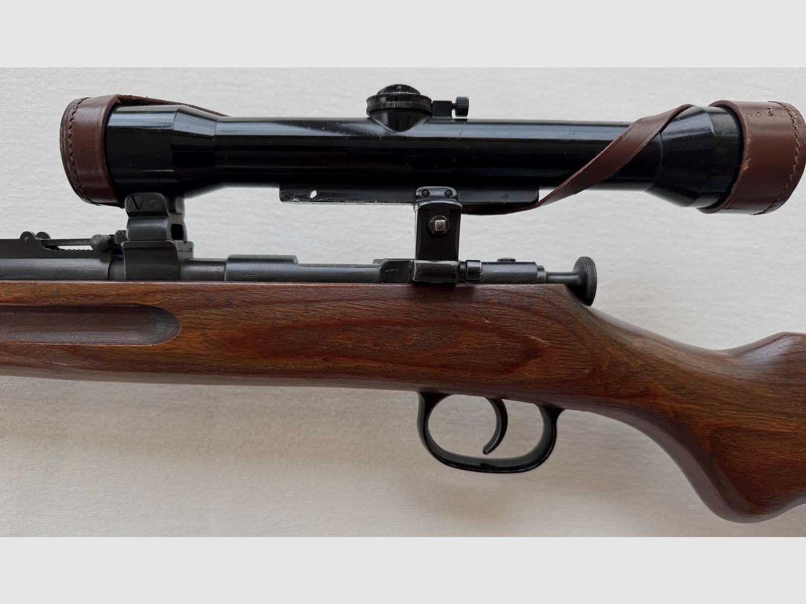 Wehrsportkarabiner Suhl — Ernst Thomann, model KKW 1001 (DDR) met originele Zeiss richtkijker