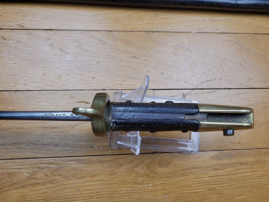 Schöne Bajonett 1855 genannt „Lancaster“ – Britisches Ingenieurkorps – schöne dicke Klinge „Weidenblatt“ – eines der 5.363 produzierten für die Royal Sappers and Miners – Futteral – sehr guter Zustand, Bild 10 von 20