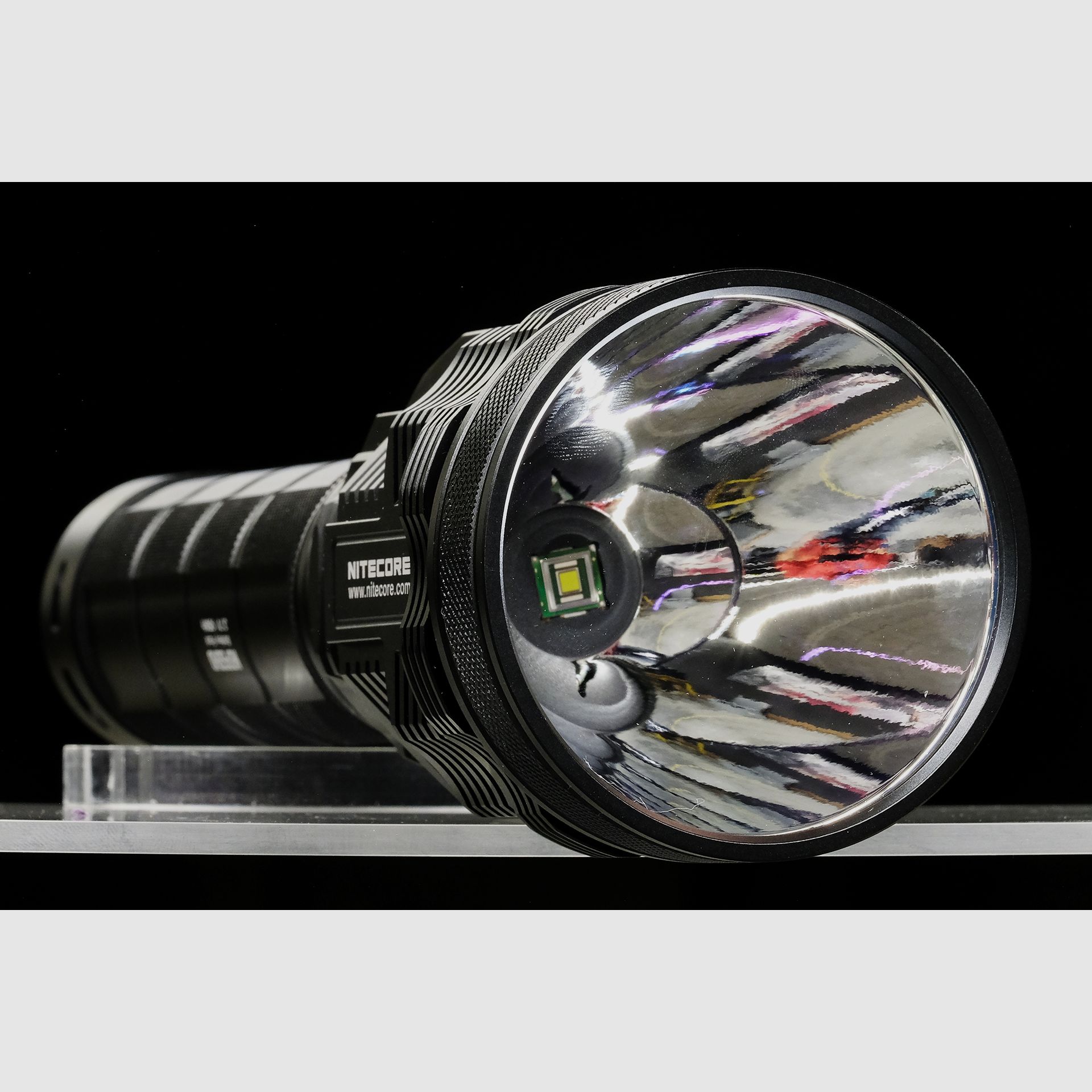 Nitecore TM39, immagine 3 di 4