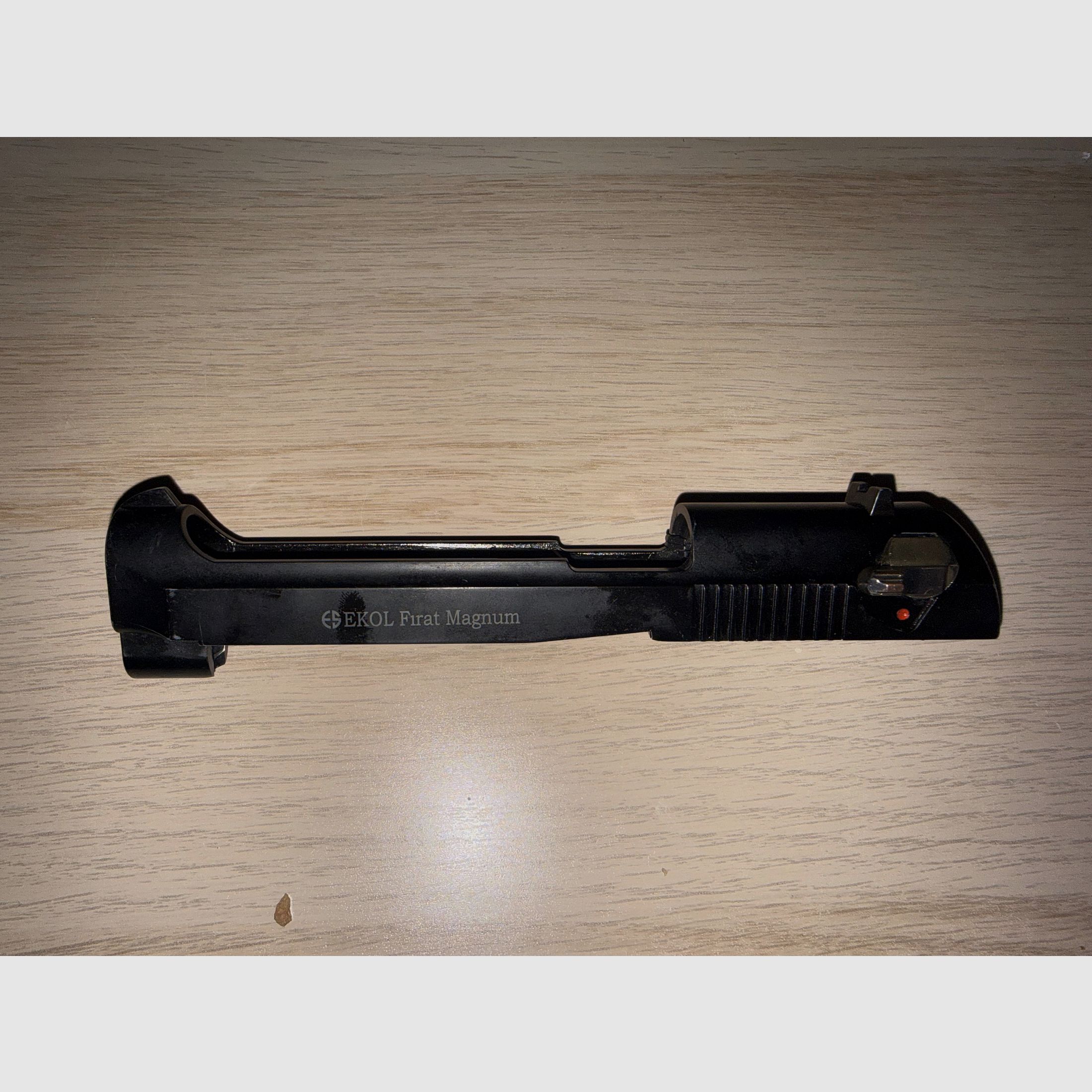 Ekol Firat Magnum pistola de fogueo 9 mm P.A.K. – Oro