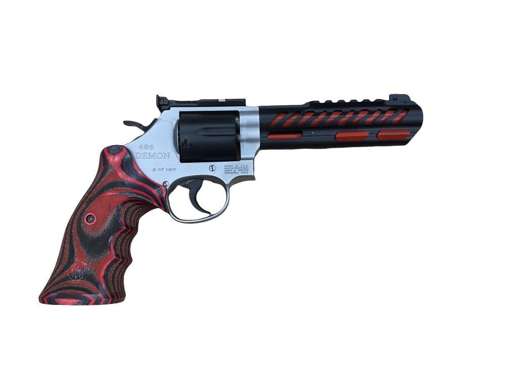 Smith & Wesson	 686 Demon Limited Edition