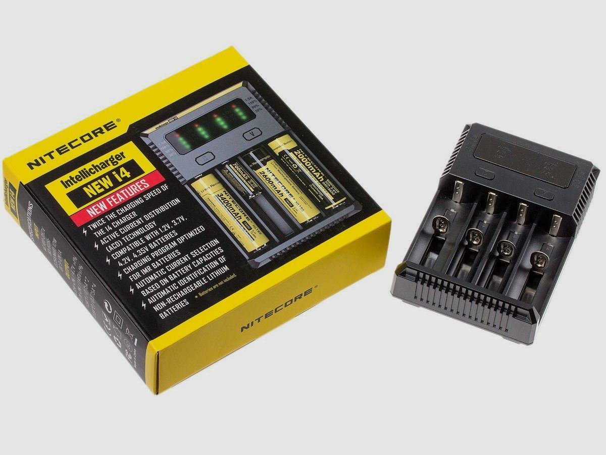 Nitecore Intellicharger NUOVO i4 Caricabatterie Universale