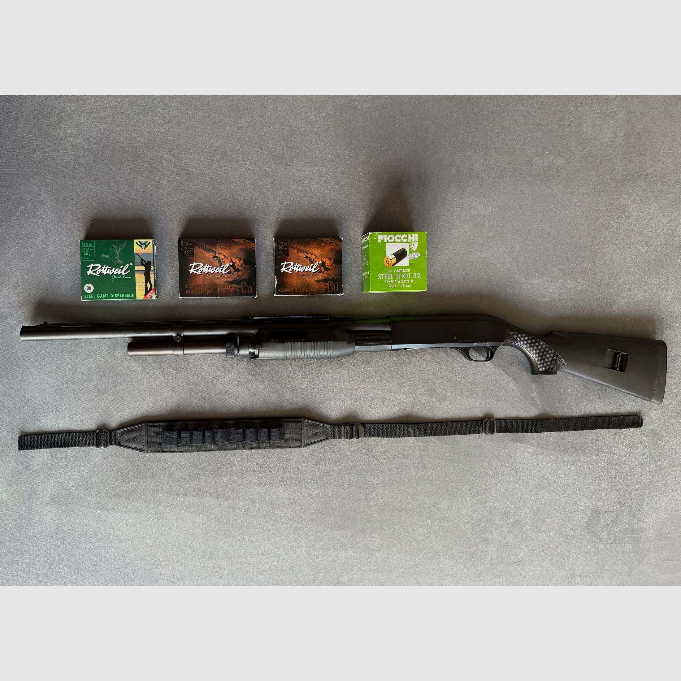Benelli SLF M3 Super 90 with interchangeable barrel (slug barrel)
