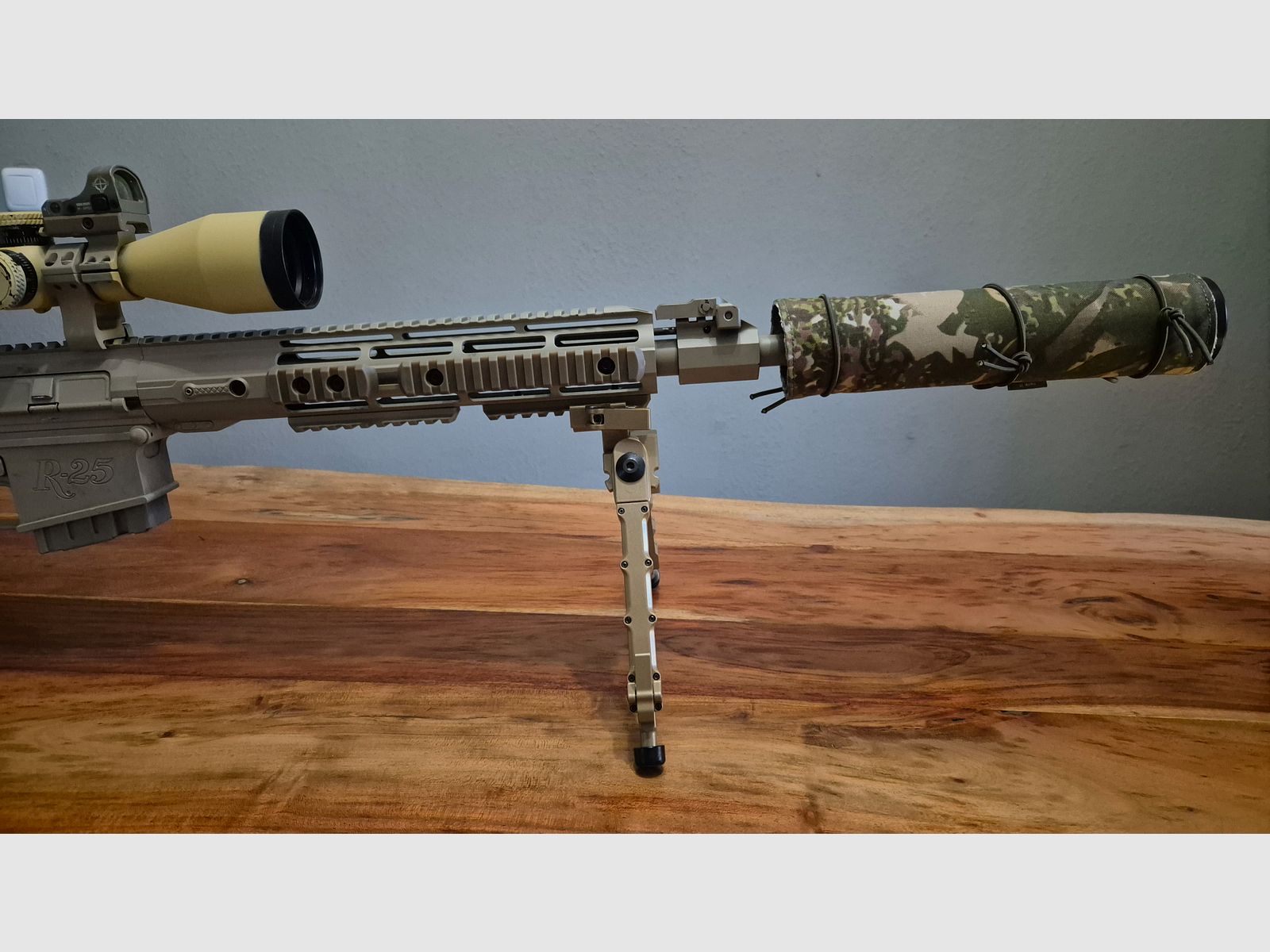 Remington R25 AR-10 in .308 M110 clone in FDE carabina semiautomatica
