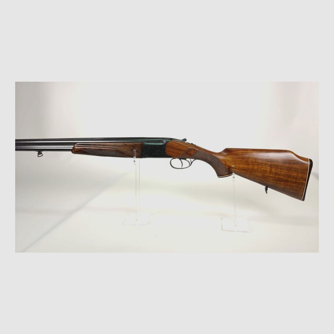 Tundra IJ-27, image 1 of 9