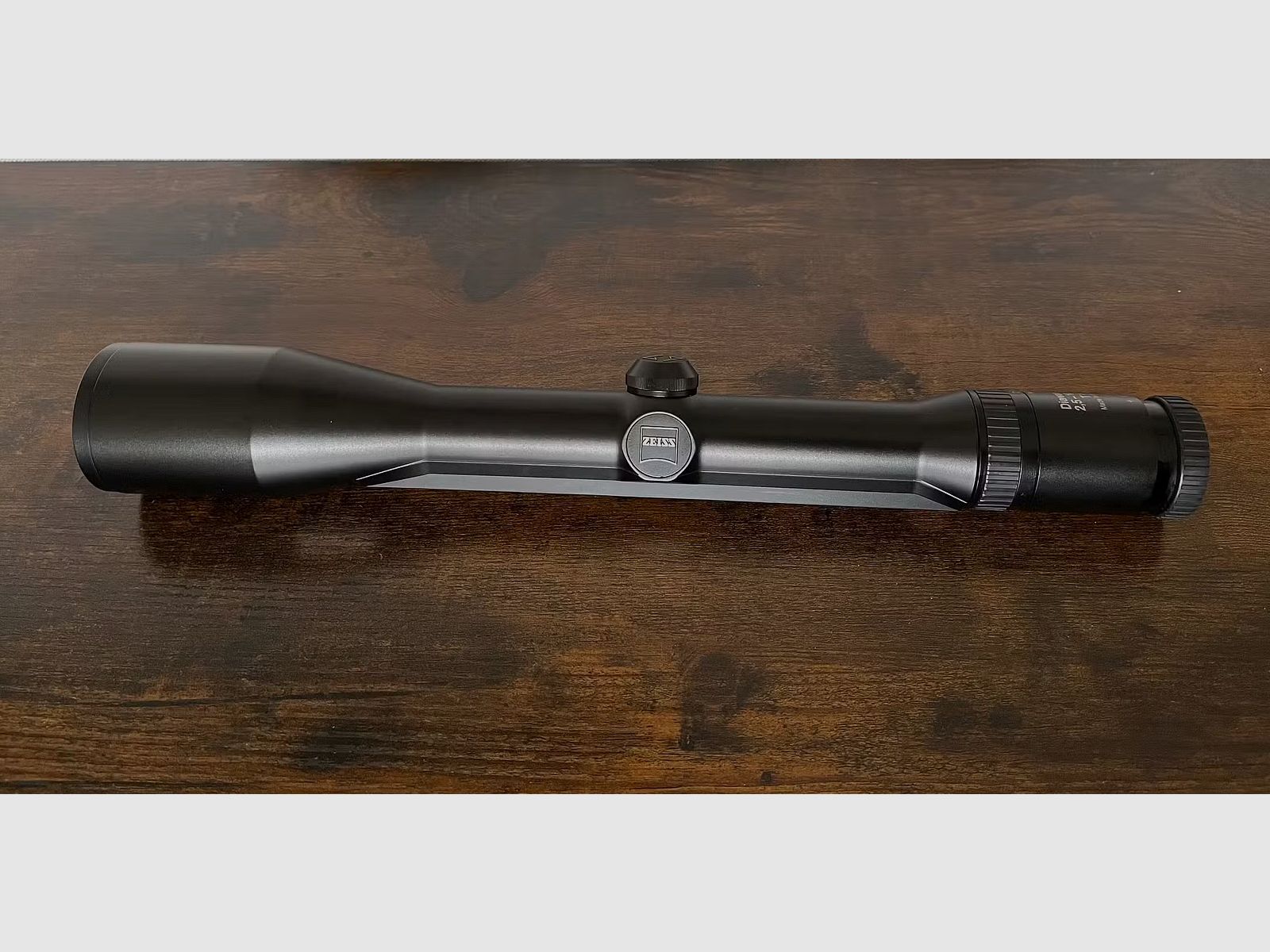 Zeiss Diavari 2.5–10x48 T* with Zeiss internal rail, reticle 1