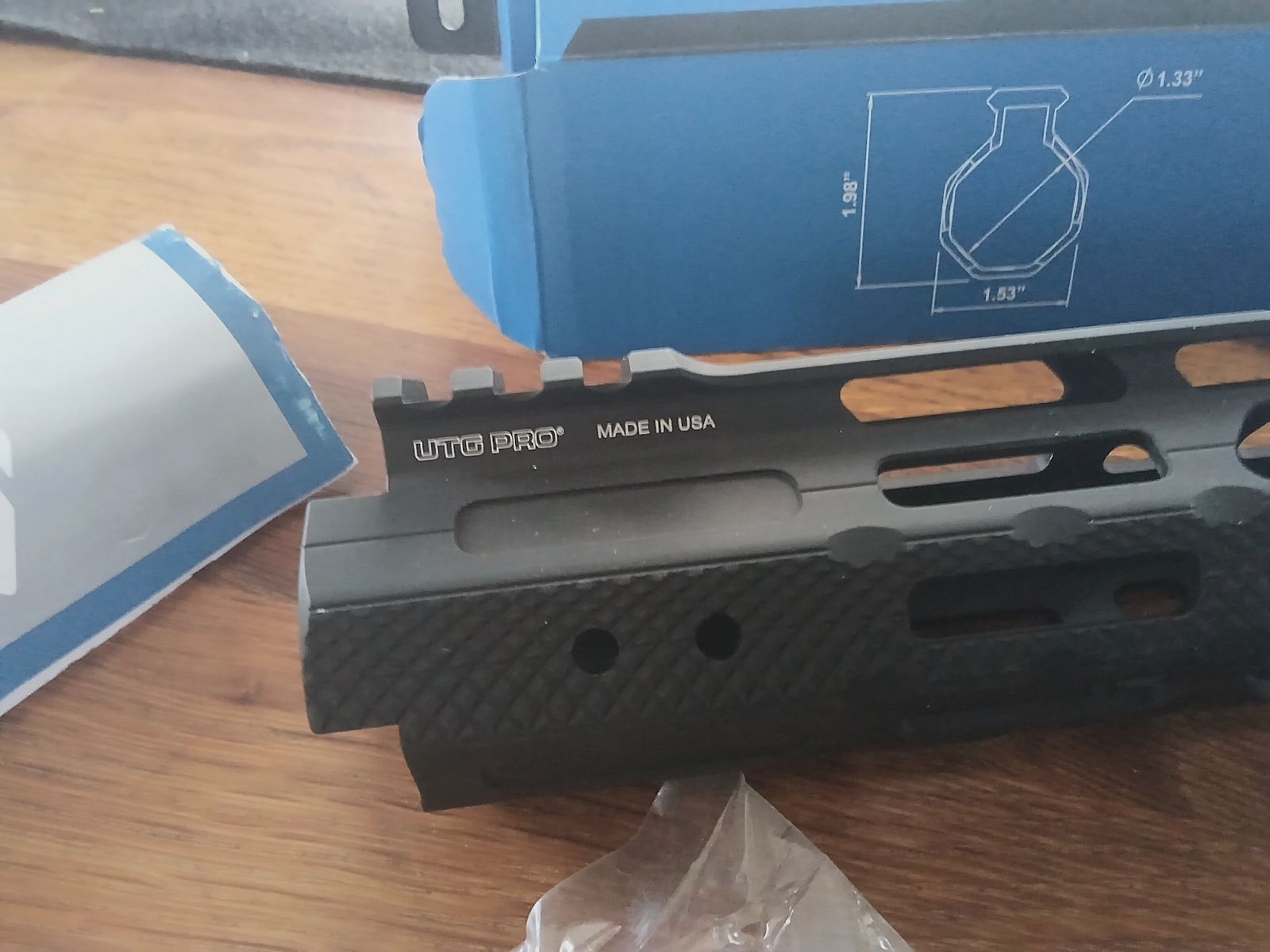 UTG 10" Free Float Anteriore AR15 NUOVO