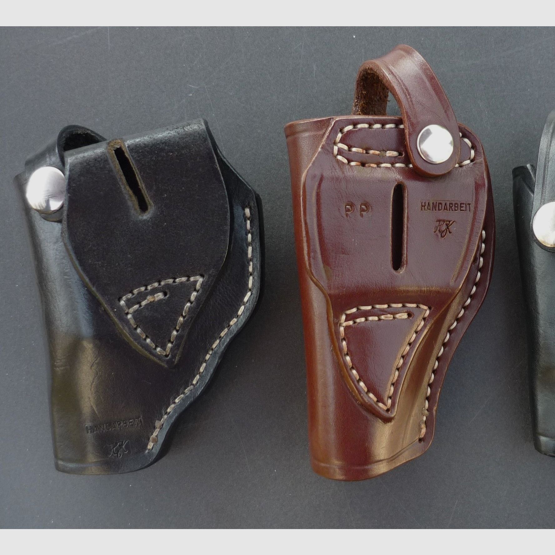 HKDesign Holster  Art. Nr.  002 : Einfachholster mit Sicherheitsriemen   -  für:  PP und kleine Revolver / Gasrevolver-  für Rechtshänder