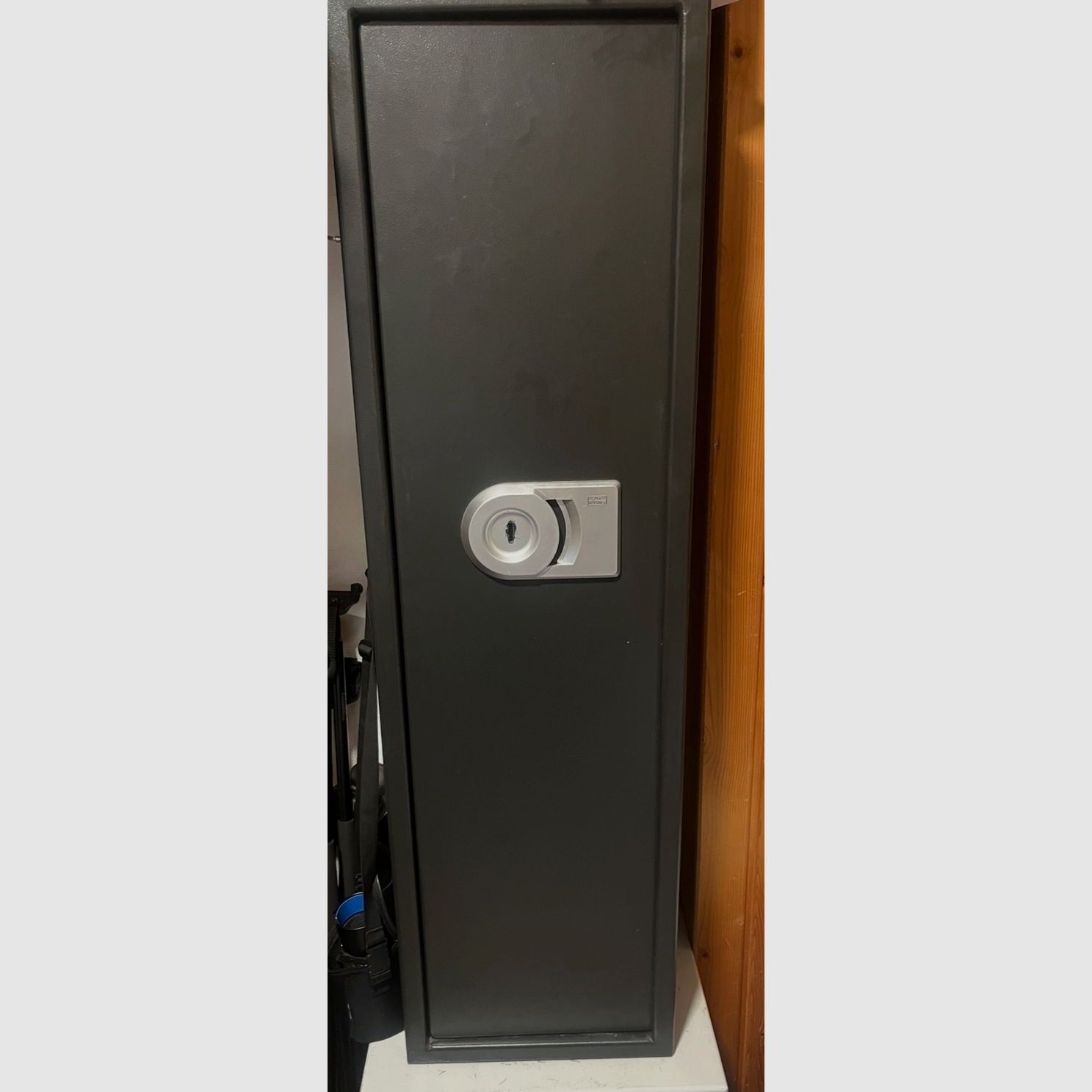 Armoire à armes longues Ranger N5        Prix 350 VB