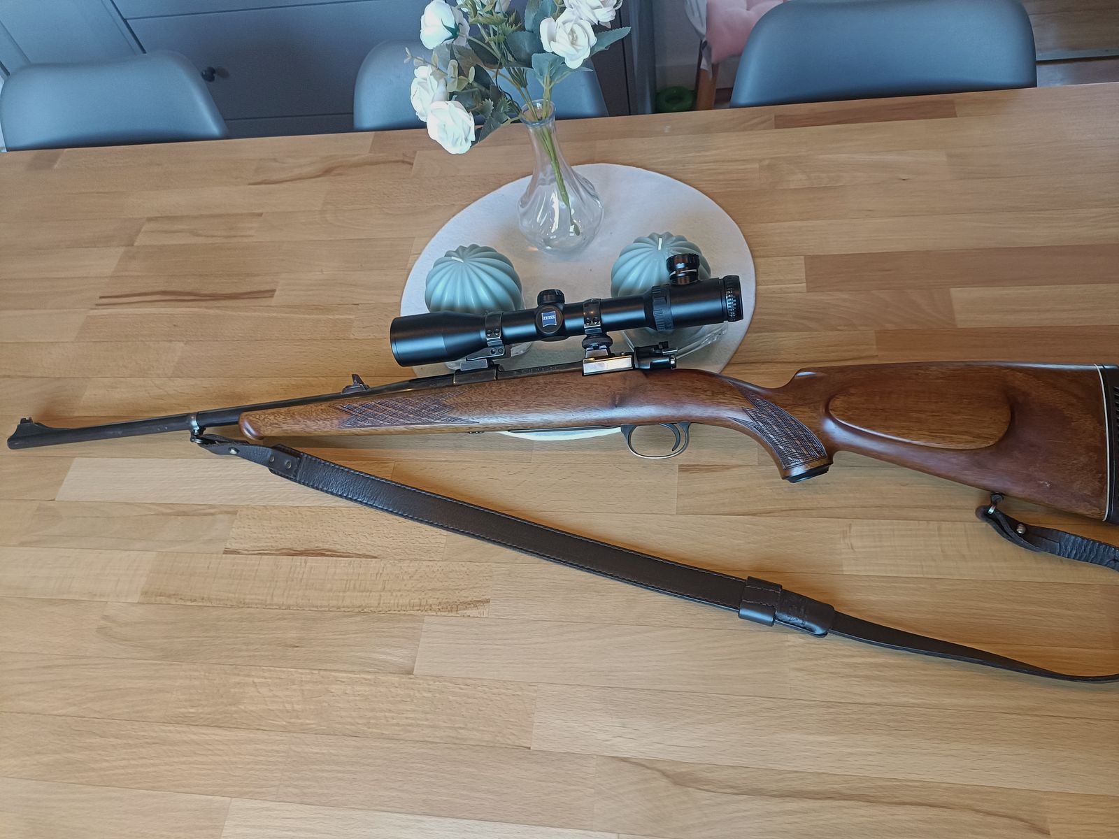 Zastava Mauser 98, Kaliber .308 , Zeiss + Munition 