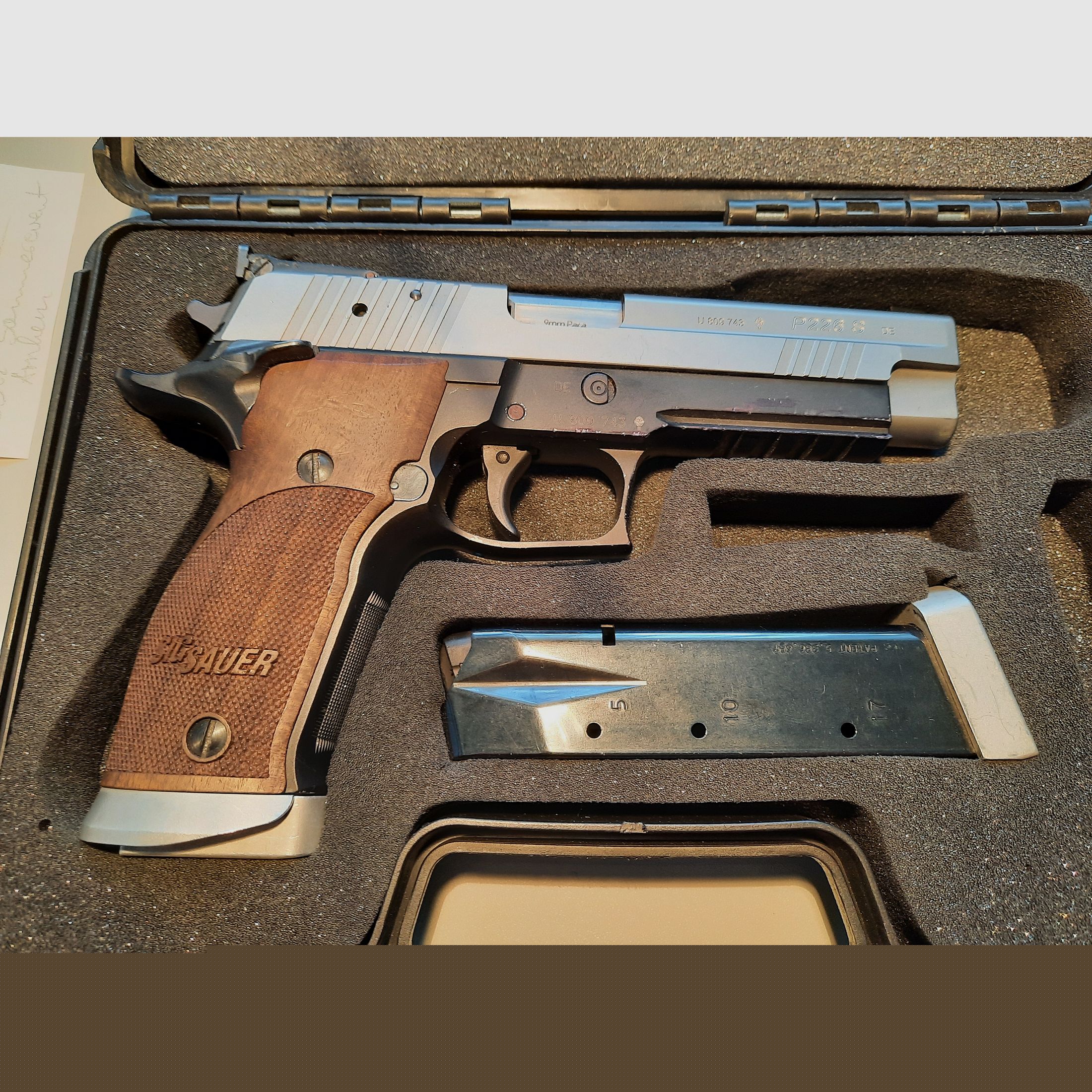 SIG Sauer P226 S X5 met 5"-loop