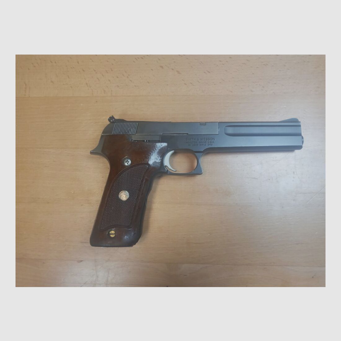 Smith & Wesson M 422