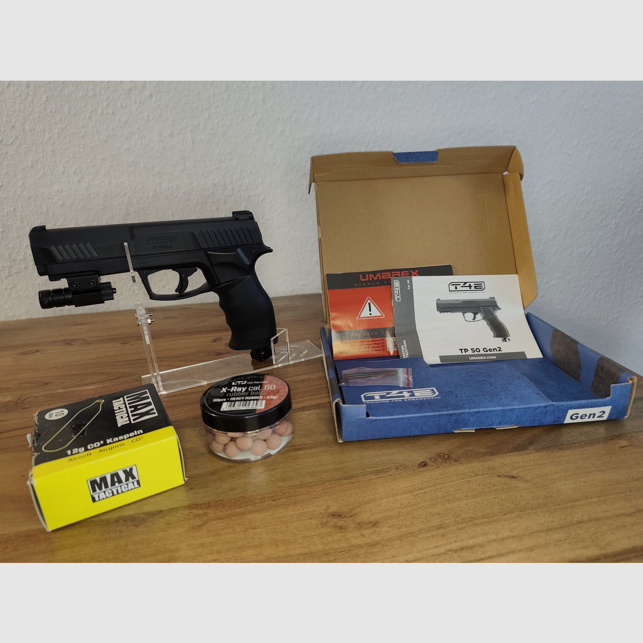 UMAREX TP 50 Gen 2  T4E  + Red Dot + Rubberballs + 10 Gas Kapseln  neuwertig!
