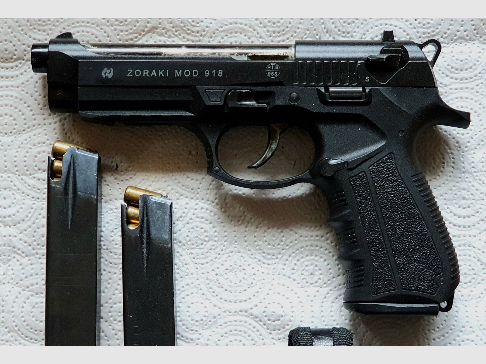 Zoraki 918  PTB Gas / Schreckschuß Pistole , 18 + 1 -schlüssig, 2 Zusatzmagazine+ Lederholster