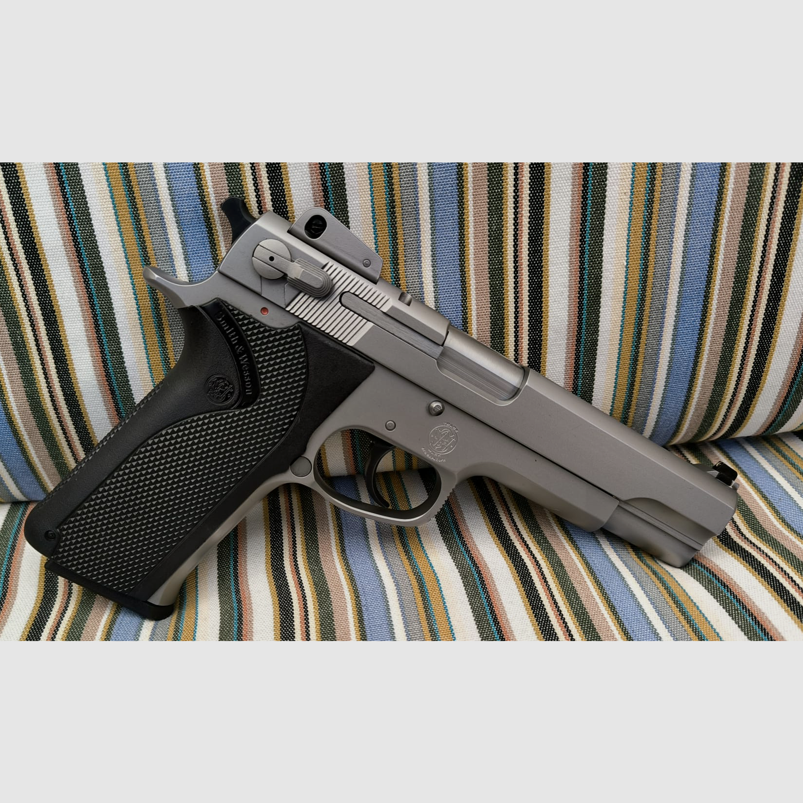 S&W 4506-1 GEN 3 Kultowy pistolet .45 Auto, zdjęcie 1 z 3