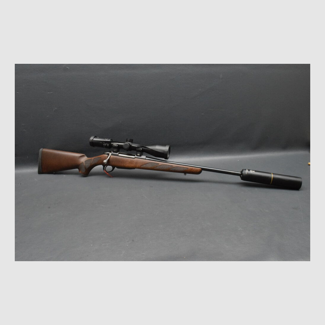 Tikka T3x Komplettset mit Zielfernrohr und Schalldämpfer ideal für Jungjäger