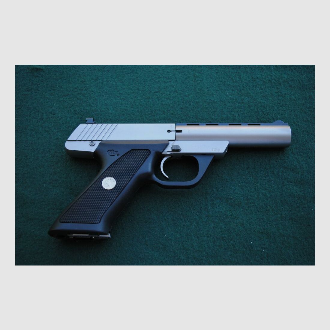 Colt Mod. 22 Pistola sportiva, con tutti i documenti nella scatola originale, immagine 5 di 10
