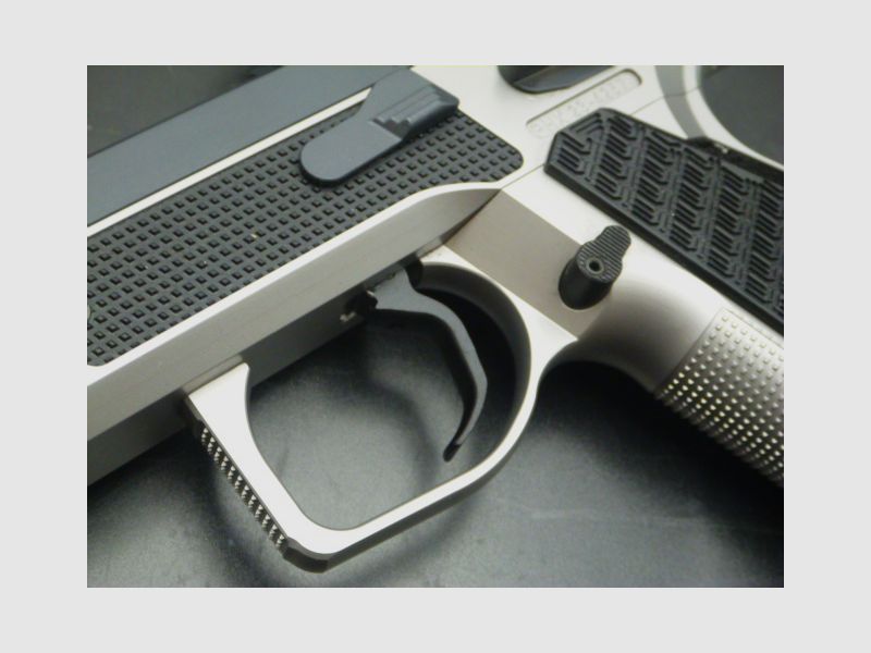 Pistolet PHOENIX Drake Production – SA/DA – Optic Trijicon SRO – Cal 9×19, billede 4 af 9