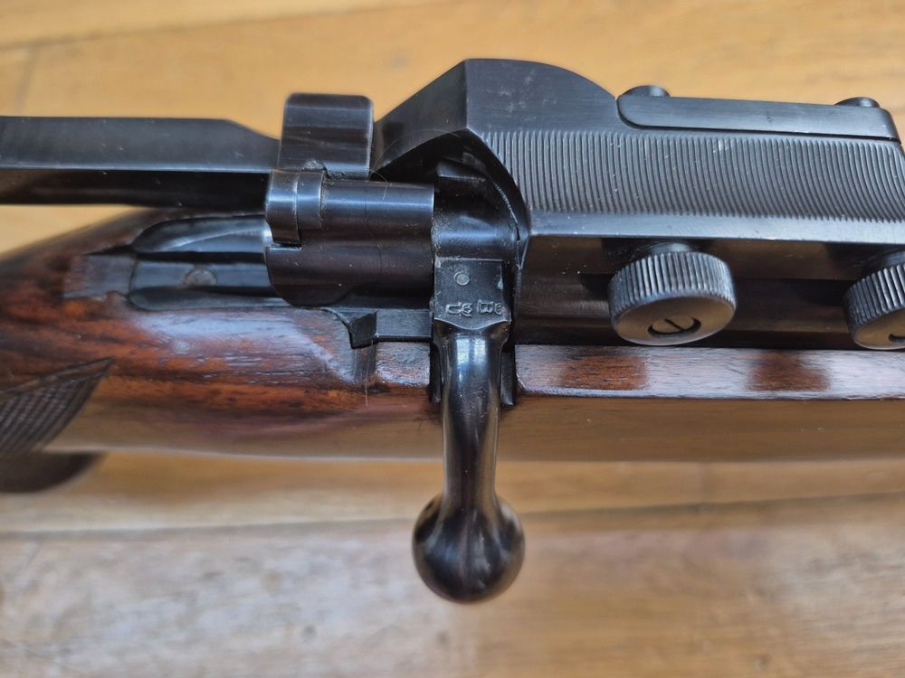 Very beautiful competition rifle Mauser ES 350 B – III Reich – Model championship rifle – 22LR – Weapon from late 1936 – Mono-serial number – Mauser diopter – Splendid condition almost museum-like – TBE++, image 19 of 48