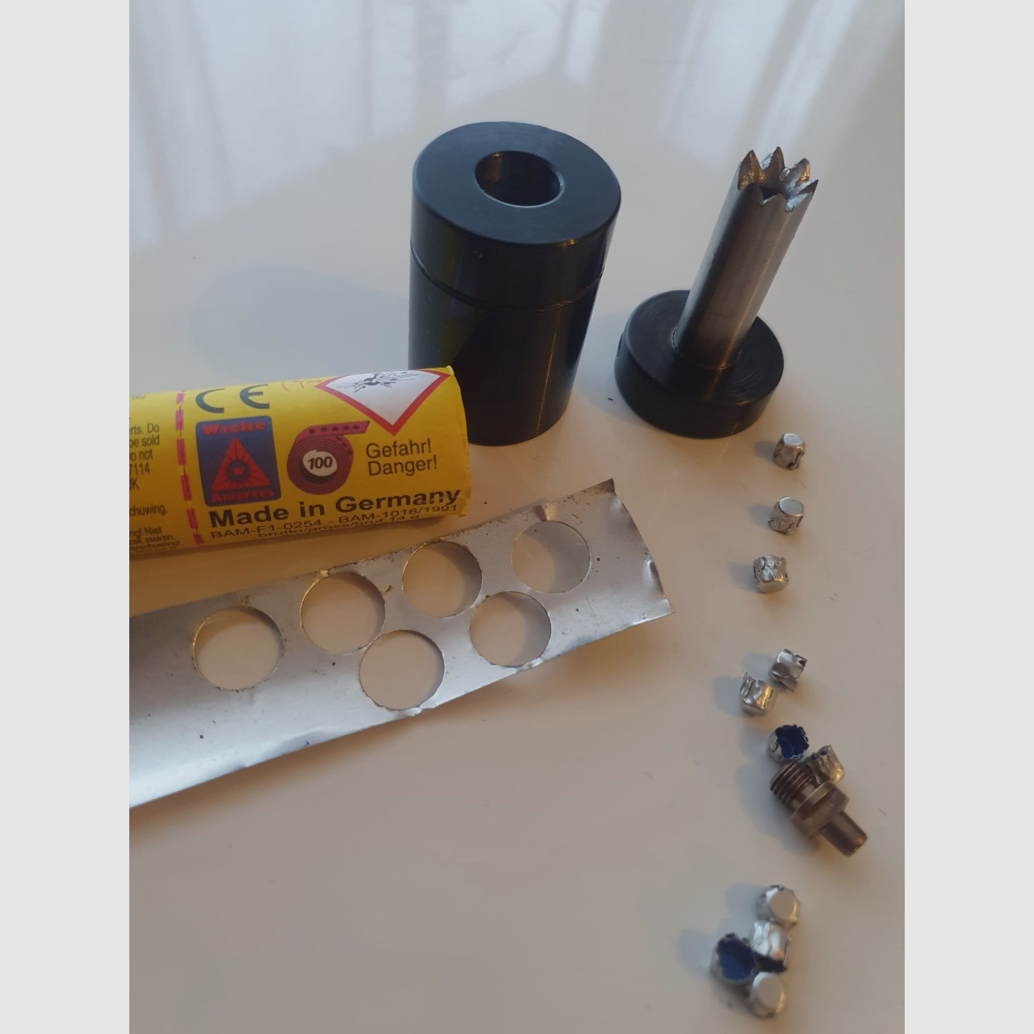 make primer #11 for percussion revolver with primer former