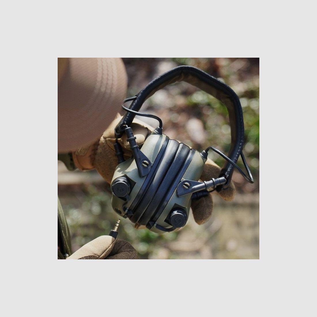 Earmor - Aktywne ochronniki słuchu M31 Mod 3 - Foliage Green, zdjęcie 4 z 5