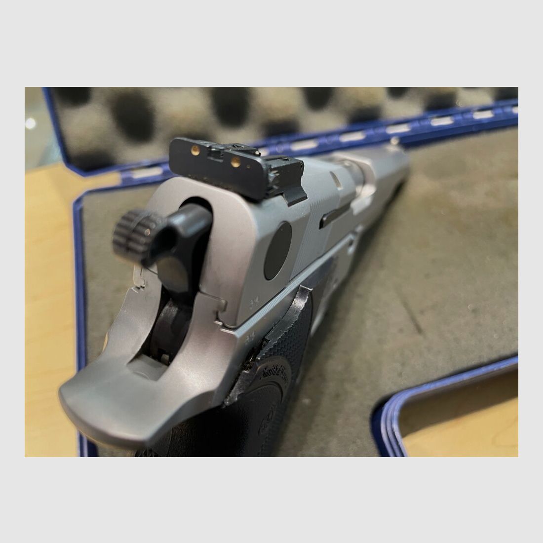 Smith & Wesson Super 9