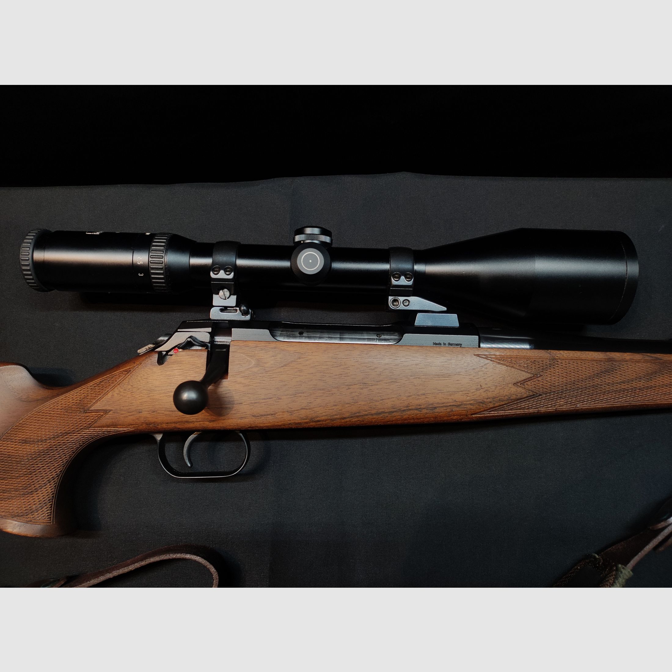 Mauser M94 repeating rifle - .30-06 - Schmidt & Bender 2.5–10x56 - Like new - incl. 183 rounds of ammunition