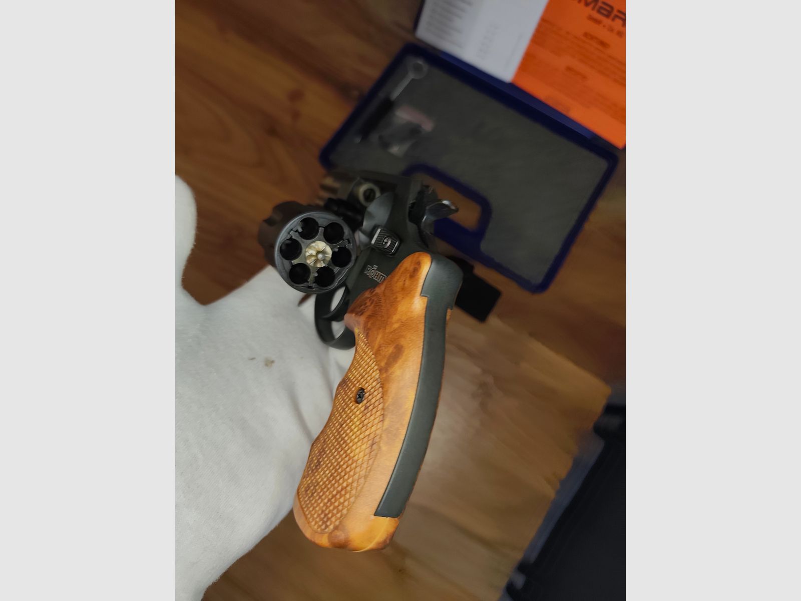 Röhm RG 89 !!Laden Neu!! PTB 976 + 10 Schuss CS Gas + Jagd- und Angelmesser