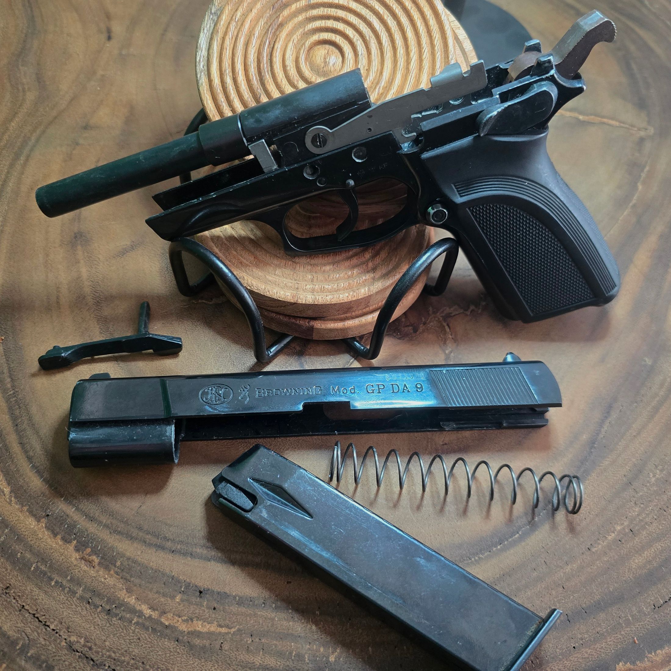 Browning Mod GP DA 9 / 9mm
