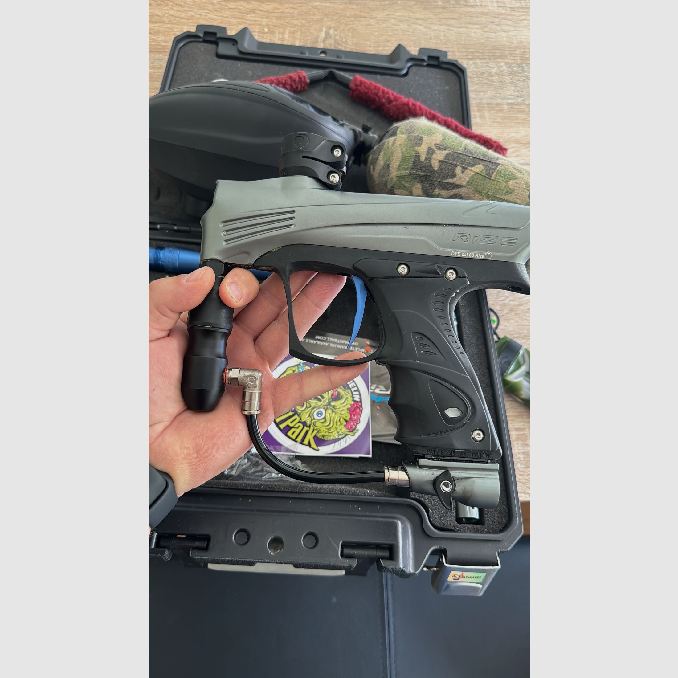 Dye Rize CZR mit Loader und Flasche Starterpaket