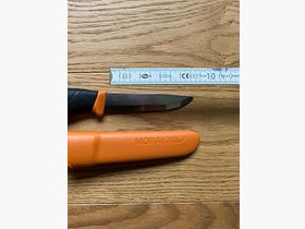 Ideal for young hunters: Blaser gutting knife & Morakniv Companion knife