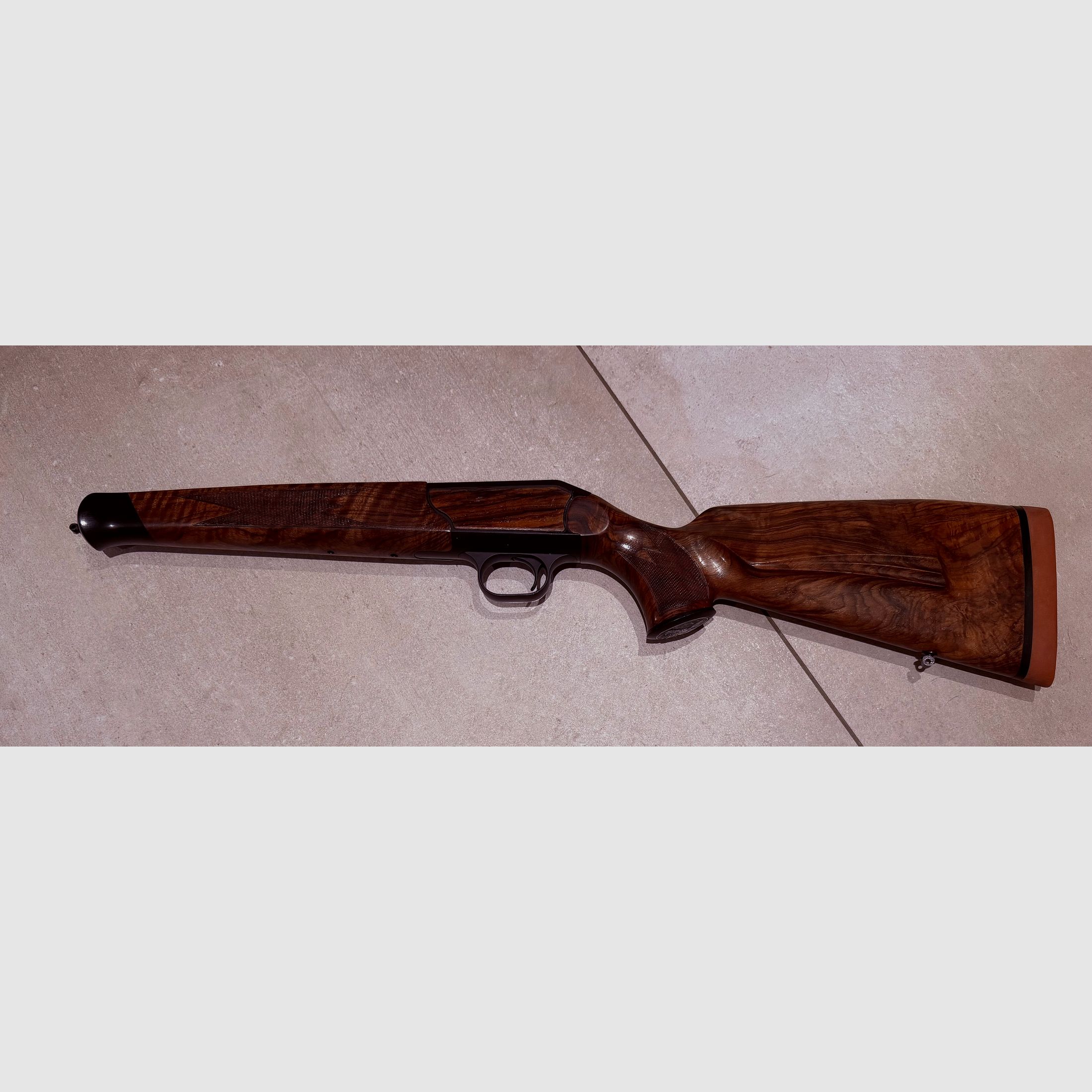 Blaser R93 Luxus Schaft mit System (original) mit roter Schaftkappe