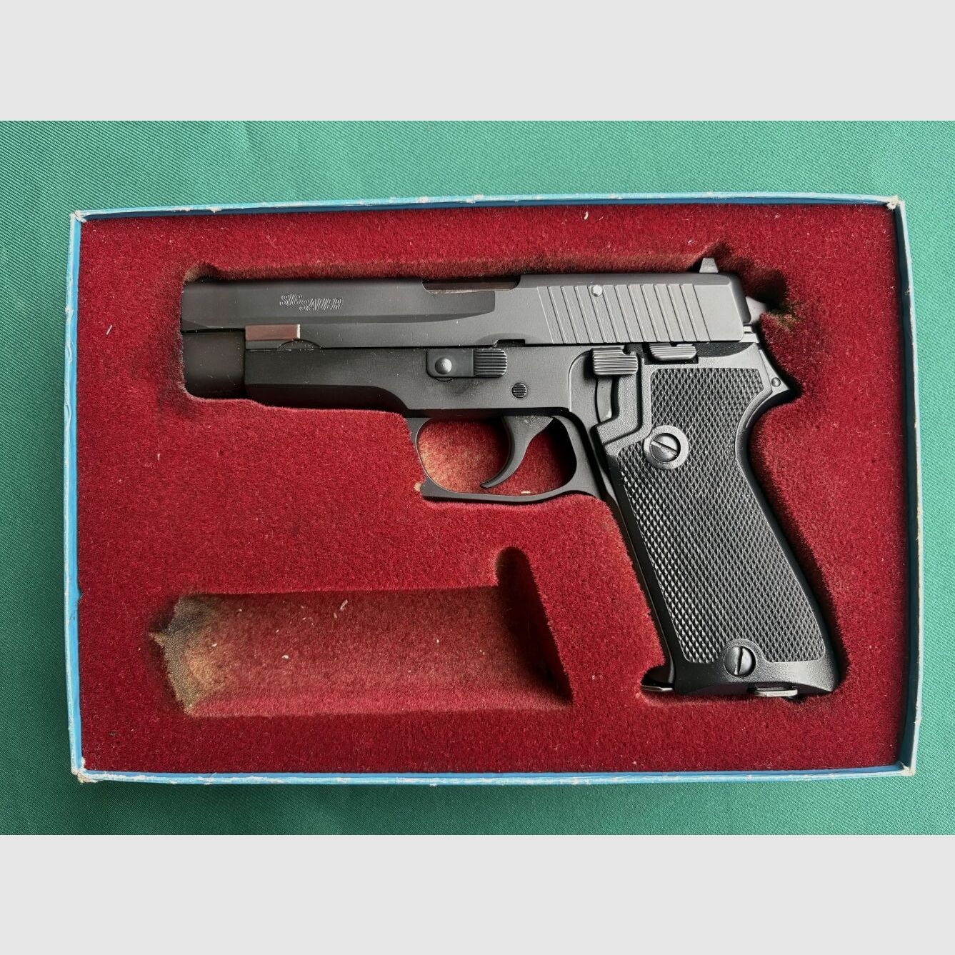 Sig Sauer P220